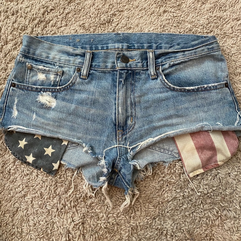 Ripped Jean shorts